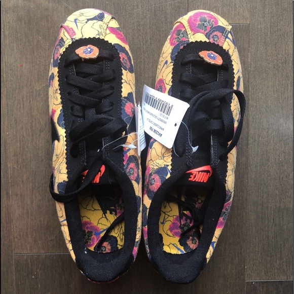 Nike running shoes limited edition - Picture 1 of 4